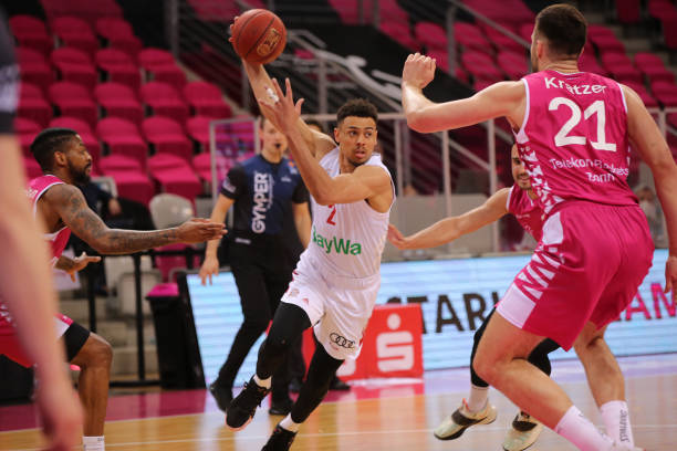 与此同时 与此同时