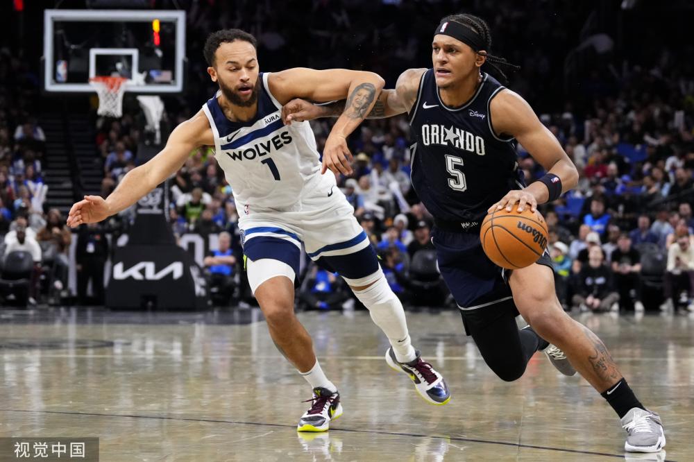 更加亲密 更加亲密