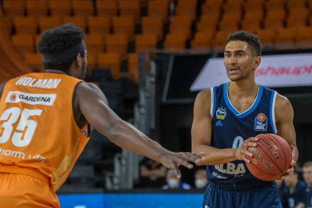 了坚实基础 了坚实基础