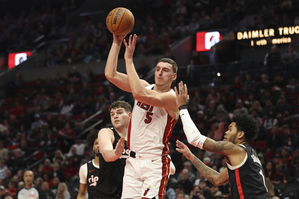 密集且竞争 密集且竞争